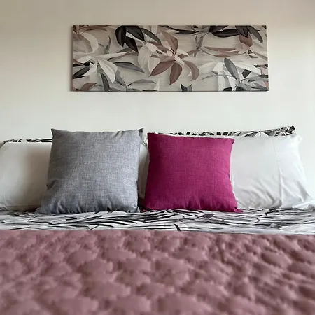 Casa Silvia -relax & Comfort A 5' Dalla Stazione Portanuova アパート *