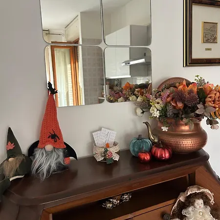 Casa Silvia - Accogliente Bilocale A 5 Minuti Dalla Stazione Di Portanuova פסקרה