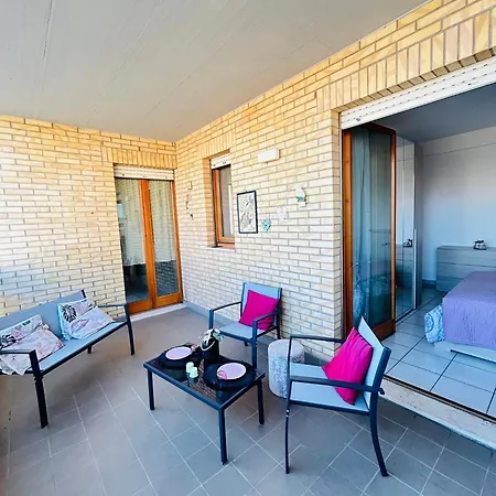 Casa Silvia -relax & Comfort A 5' Dalla Stazione Portanuova アパート
