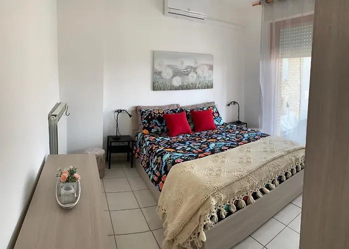 Casa Silvia - Accogliente Bilocale A 5 Minuti Dalla Stazione Di Portanuova דירה