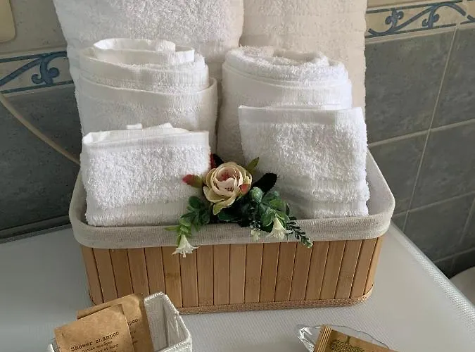 Casa Silvia - Accogliente Bilocale A 5 Minuti Dalla Stazione Di Portanuova דירה *