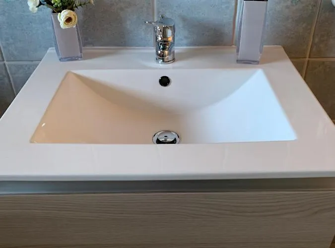 Casa Silvia - Accogliente Bilocale A 5 Minuti Dalla Stazione Di Portanuova * פסקרה