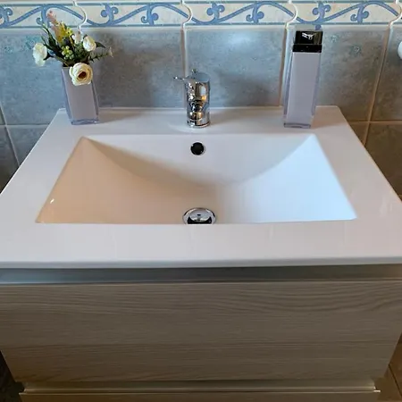 Casa Silvia -relax & Comfort A 5' Dalla Stazione Portanuova * 페스카라