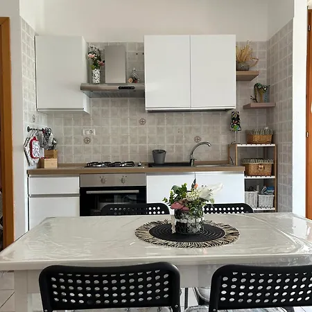 아파트 Casa Silvia -relax & Comfort A 5' Dalla Stazione Portanuova