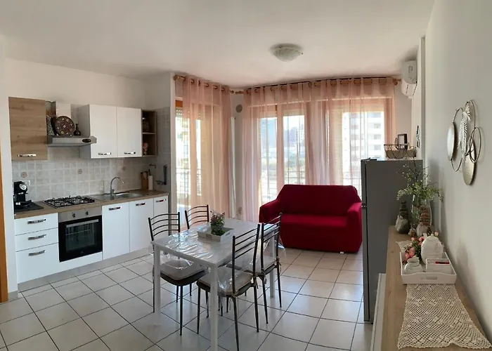 Casa Silvia - Accogliente Bilocale A 5 Minuti Dalla Stazione Di Portanuova Apartman