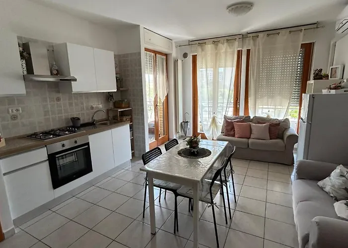 Casa Silvia - Accogliente Bilocale A 5 Minuti Dalla Stazione Di Portanuova * Пескара