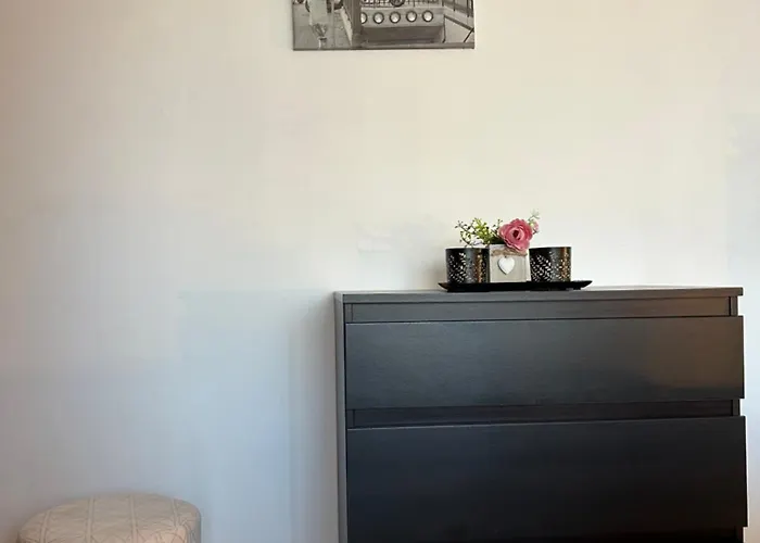 Casa Silvia - Accogliente Bilocale A 5 Minuti Dalla Stazione Di Portanuova Апартаменты